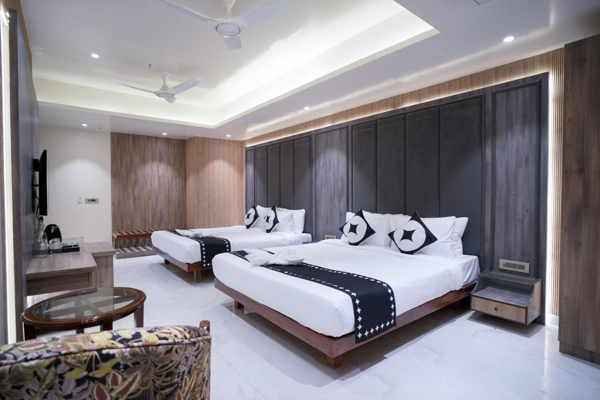 Hotel Ivy Plaza Near Igi Airport Νέο Δελχί Εξωτερικό φωτογραφία